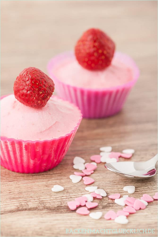 Selbstgemachtes Erdbeer Eis Ohne Ei Backen Macht Glucklich