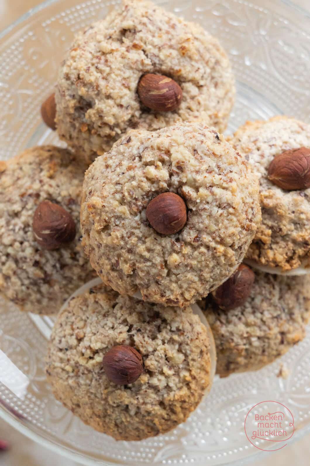 Haselnussmakronen | Backen Macht Glücklich