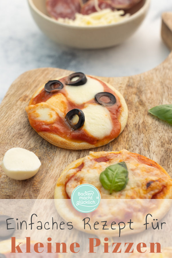 Mini-Pizza kommt immer gut an: schnell, einfach, perfekt für Buffets, Partys & Geburtstage. Das Mini-Pizzen-Rezept müsst ihr testen!