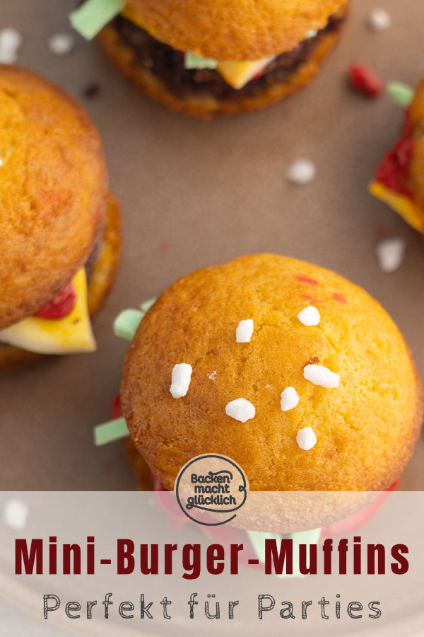 Süße Burger-Muffins (Mini Burger) sind ein toller Snack für Kindergeburtstage und Co: einfach zu machen, täuschend echt & lecker!