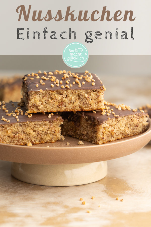 Einfacher, schneller und saftiger Nusskuchen vom Blech nach Omas Rezept. Diesen Blechkuchen mit Haselnüssen werdet ihr lieben!