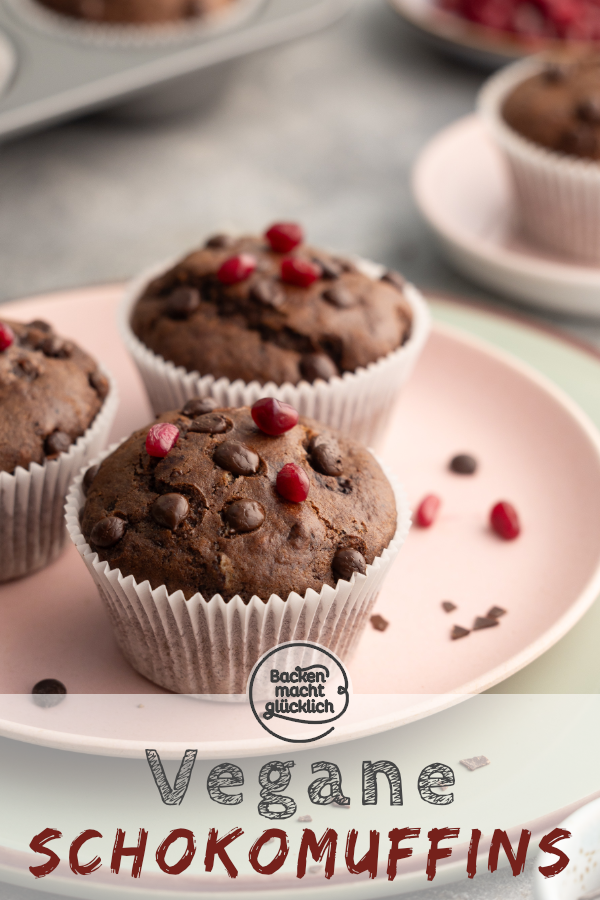 Dieses schnelle Rezept für saftige vegane Schokoladenmuffins ohne Ei, Butter und Milch ist genial.