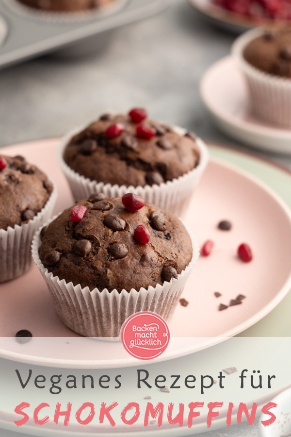 Dieses schnelle Rezept für saftige vegane Schokoladenmuffins ohne Ei, Butter und Milch ist genial.