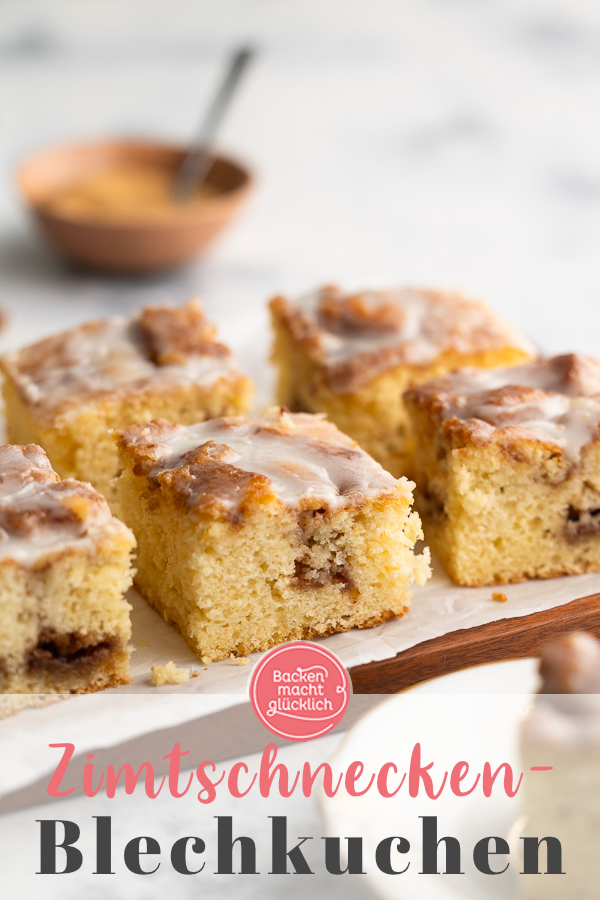 Der beste Zimtschneckenkuchen vom Blech! Ohne Hefe, aus saftigem Rührteig & mit genialem Zimttopping. Einfach, schnell, lecker!